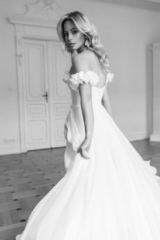 minimalistyczna suknia ślubna, suknia ślubna mielec, gładka suknia ślubna